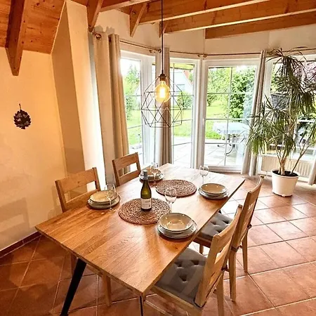 With 2 Bedrooms Apartman *