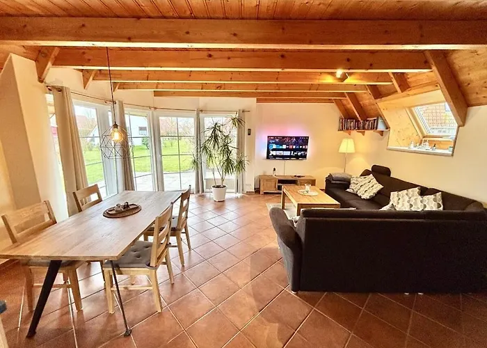 With 2 Bedrooms دورم نيوفيلد