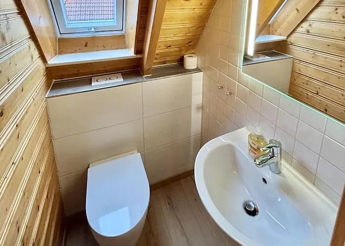 With 2 Bedrooms * دورم نيوفيلد